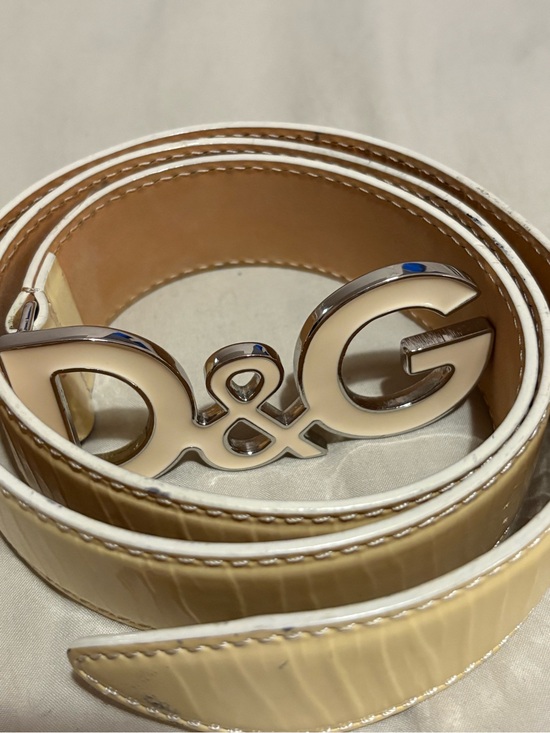 Dolce & Gabbana Other - Dolce & Gabbana Cream and Chrome Logo Wall Hook